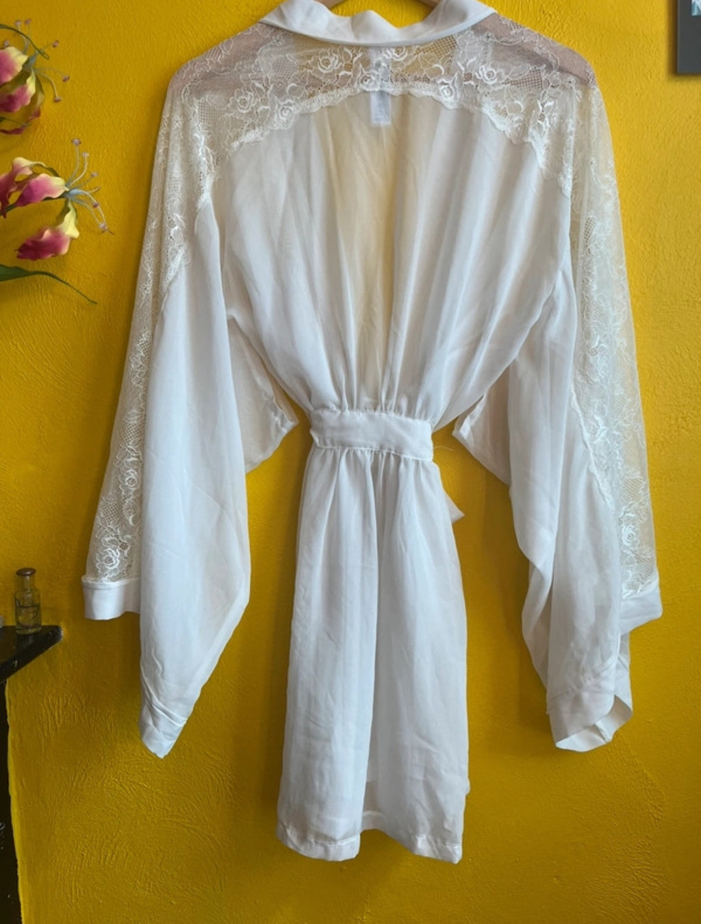 Rebelle Boheme | white laced kimono